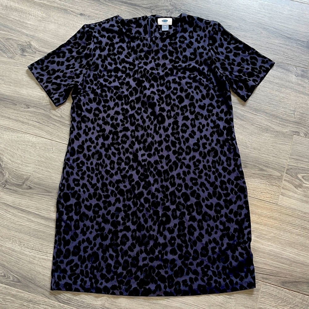 Black & Grey Leopard Print Short Sleeve Dress